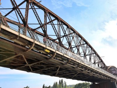 vanilla-bridge-czech-republic-iron vanilla-bridge-czech-republic-iron
